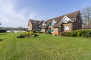 Photo 15- click for photo gallery